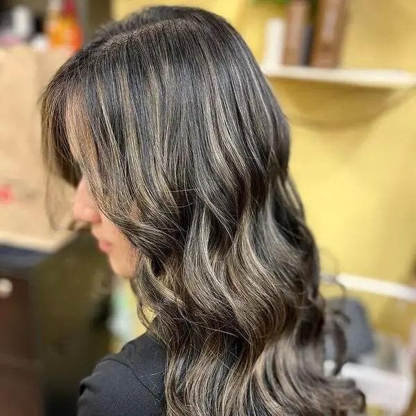 Balayage Caramel Latte Sur Cheveux Noirs