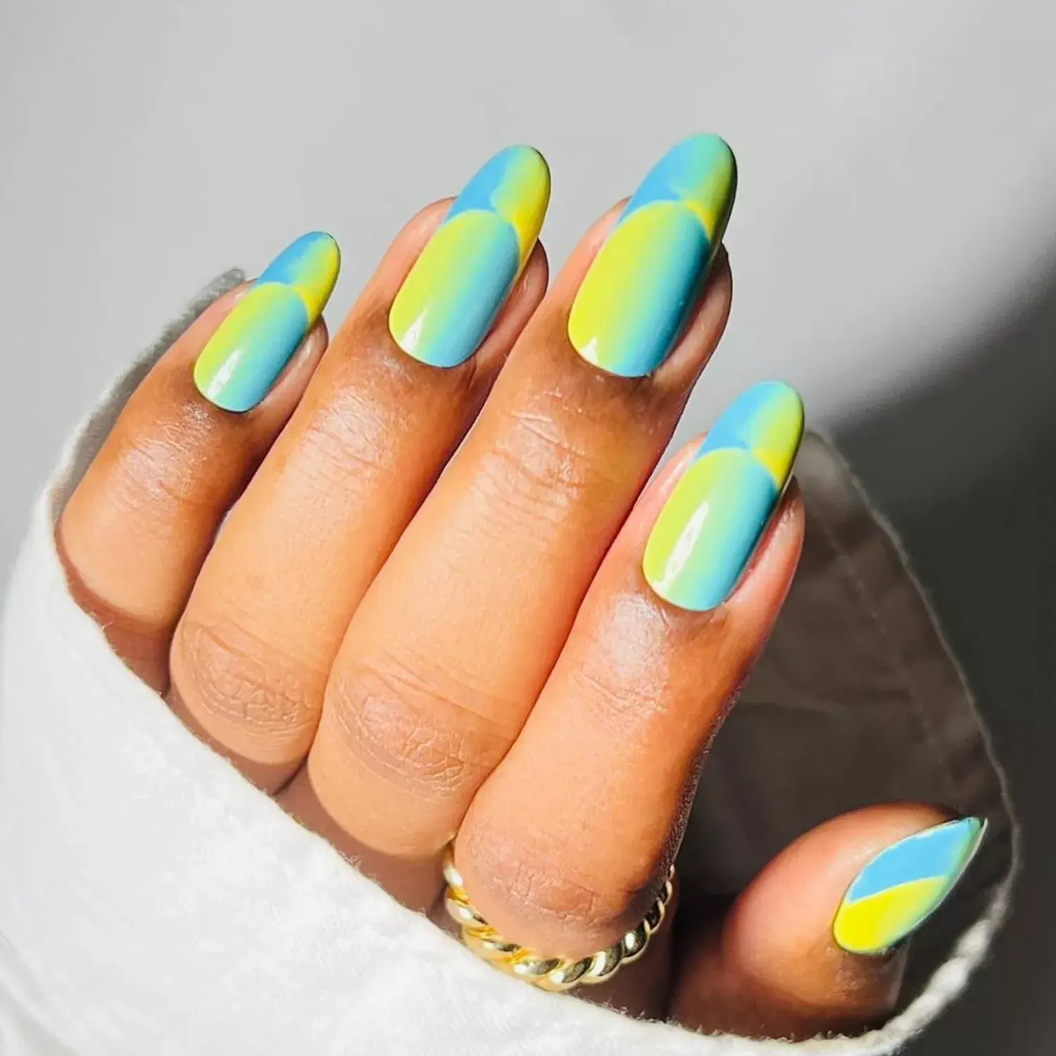 French ombré illusion bleu-vert French ombré illusion bleu-vert