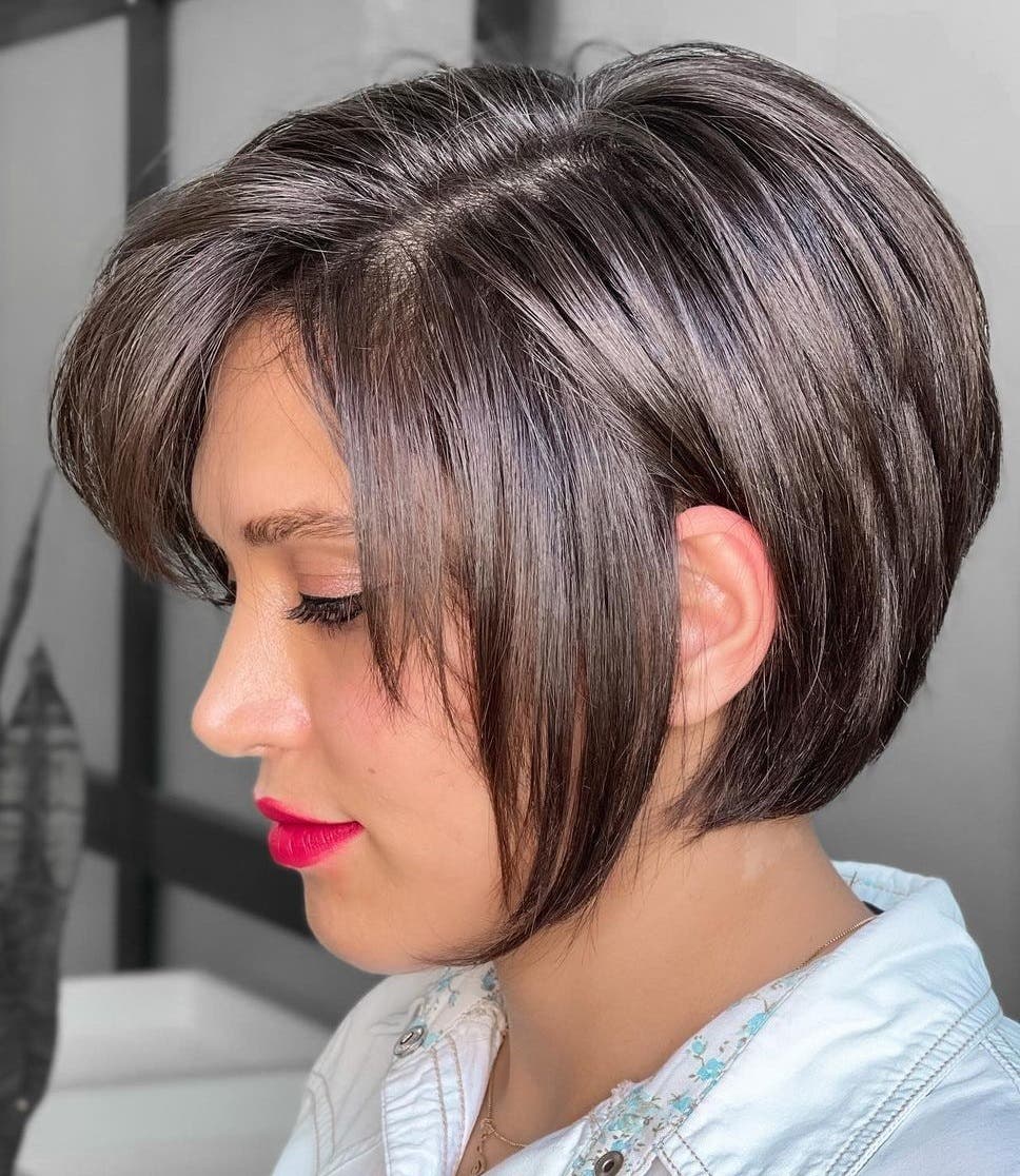 coupe carré façon bixie. coupe carré façon bixie.