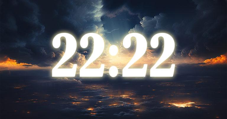 22h22 : signification et interprétation de cette heure miroir