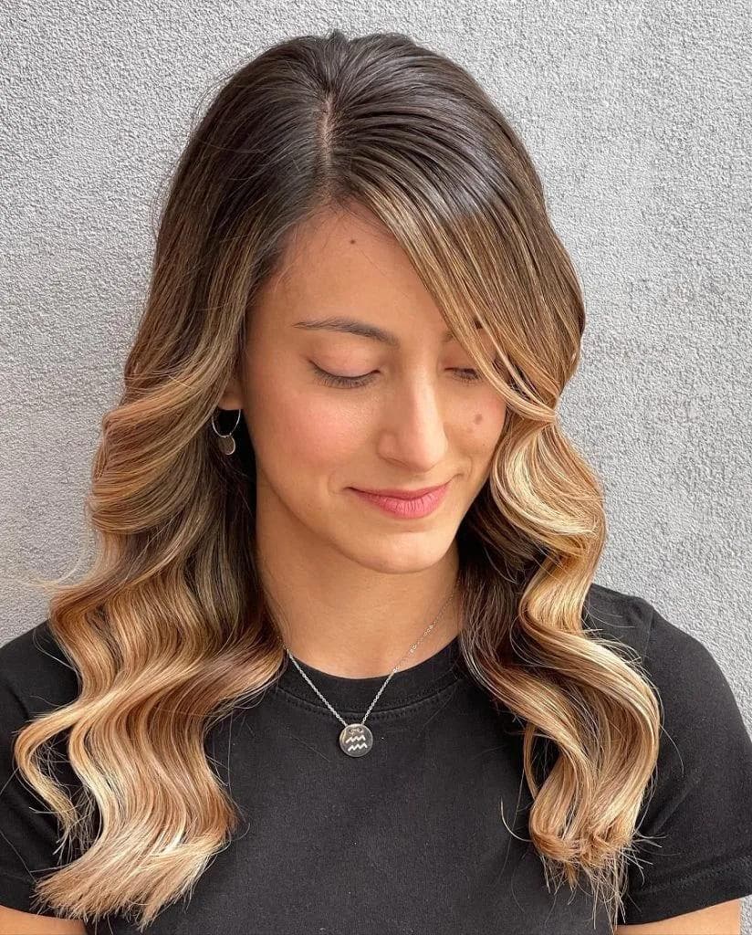 Balayage Caramel Sur Coupe Papillon