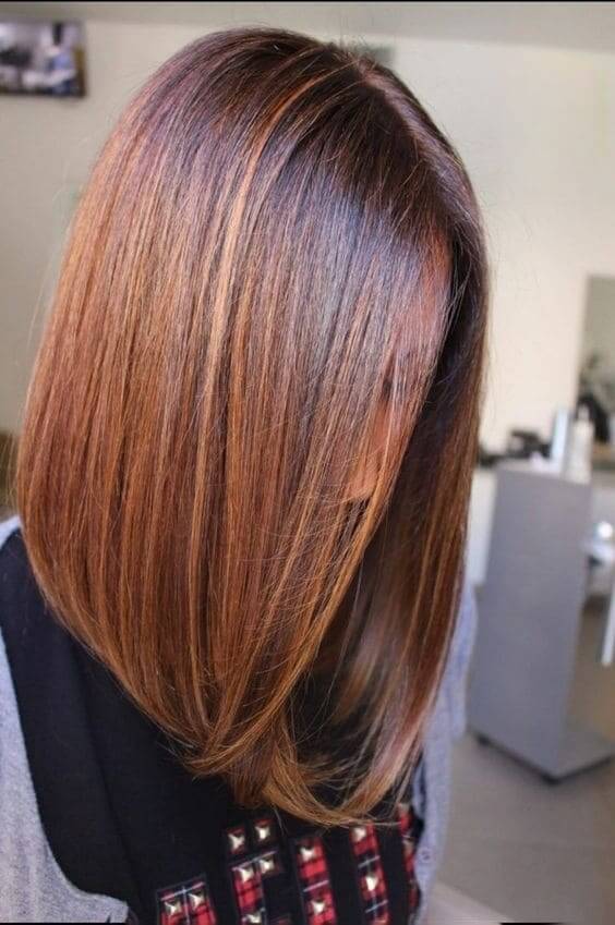 Balayage Caramel Miel Sur Lob Plongeant