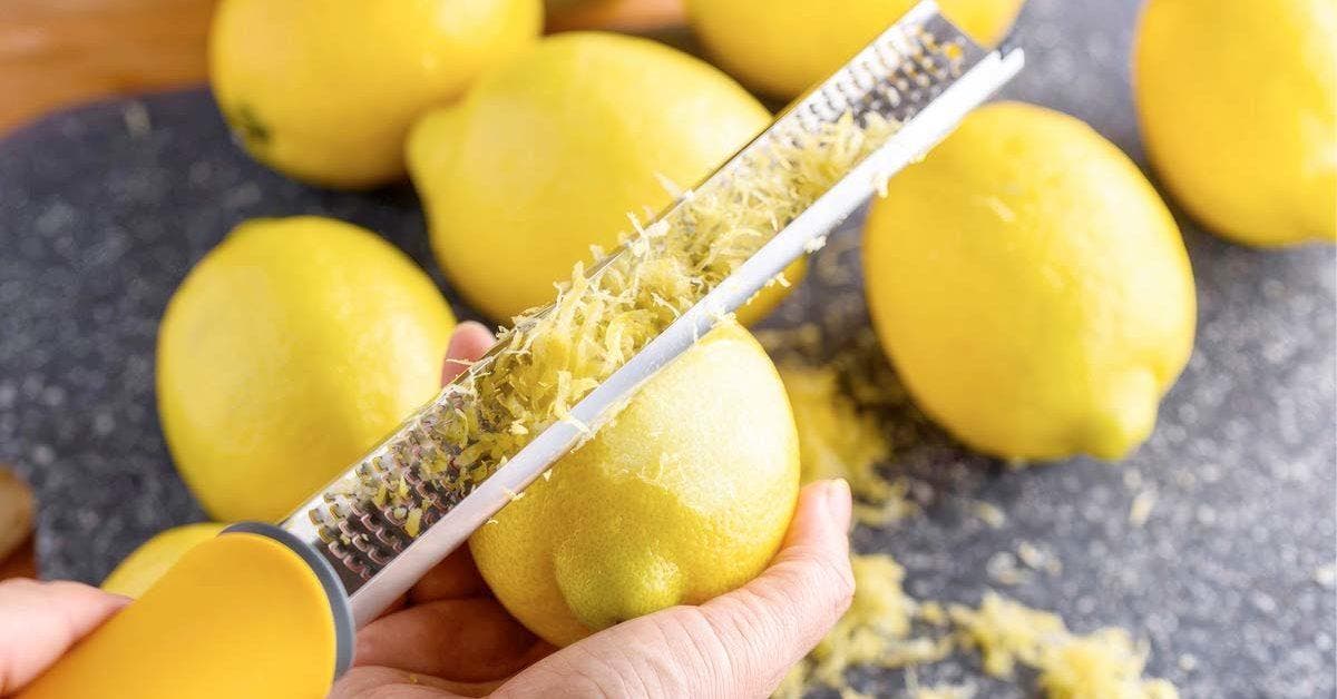 Technique de cuisine: zester un citron 