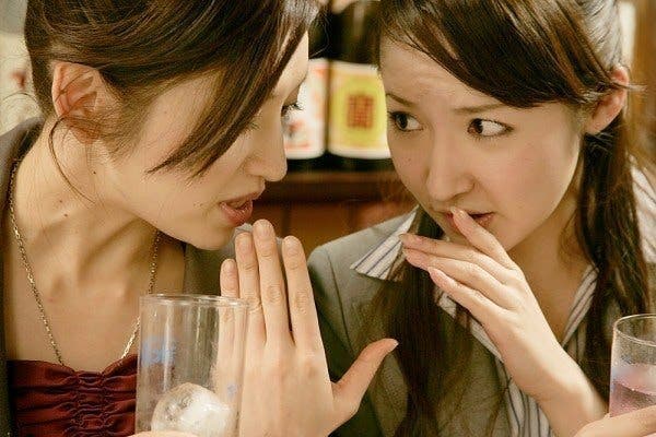 5 façons de reconnaître un faux ami