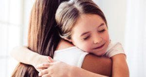 6 choses à apprendre à sa fille pour qu’elle devienne indépendante et sûre d’elle