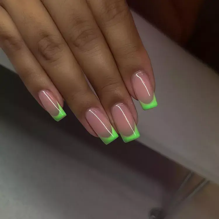 French manucure fluo citron. Source spm