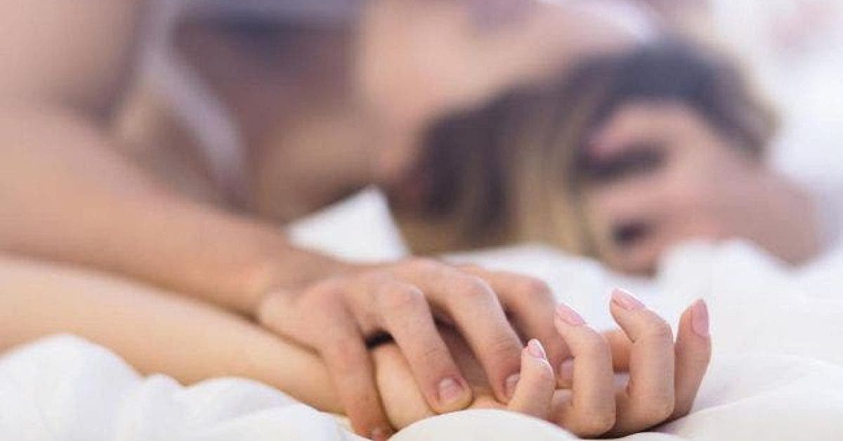 7 petites secrets à faire pendant l'amour pour rendre votre relation magique