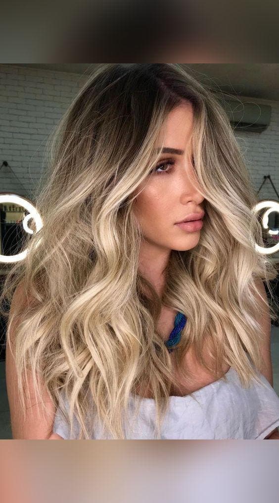 Cabelo Loiro Longo com Raízes Ombré