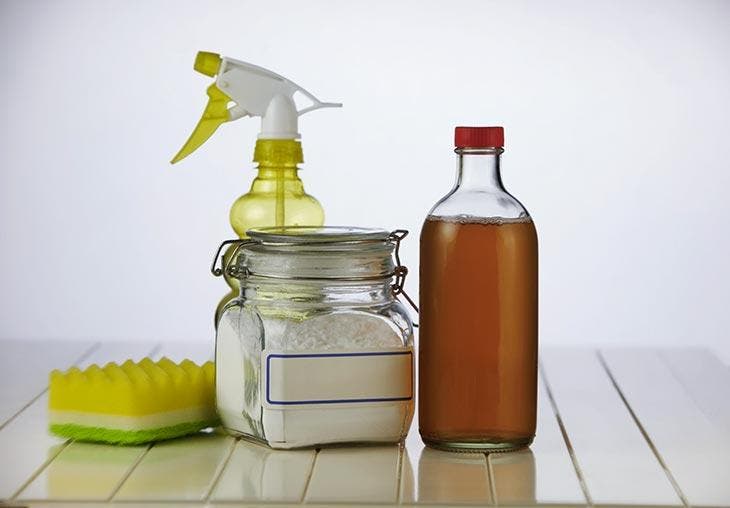 Antibacterial, disinfectant, apple cider vinegar helps you with the home