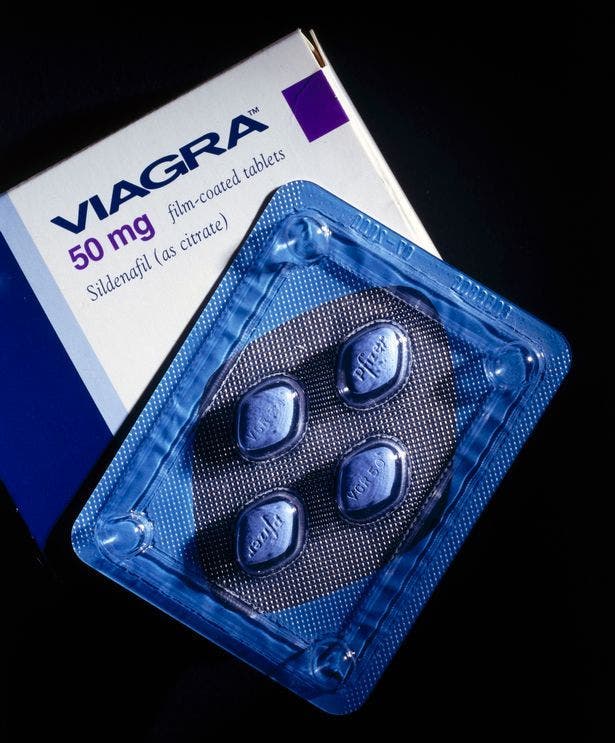 Apres avoir abuse de Viagra les medecins lui amputent le penis 1 1