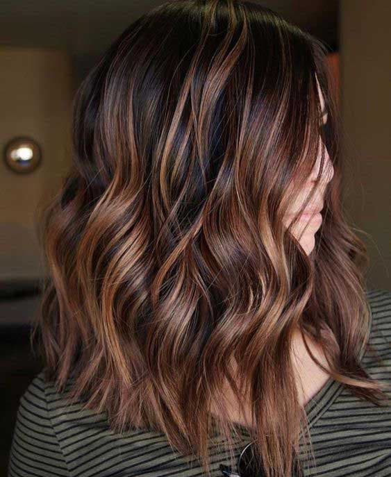 Inspiration : le balayage sur des cheveux châtain