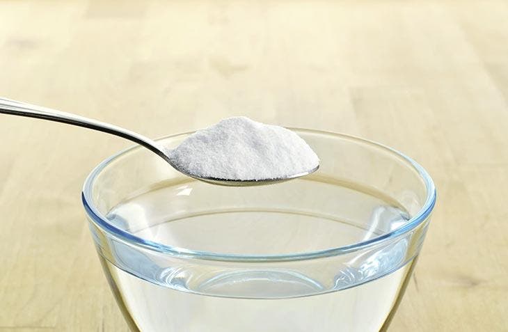 bicarbonato de sodio y agua