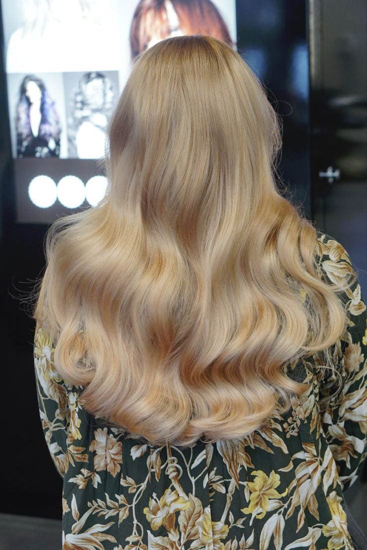 Blond doré pêche pastel Blond doré pêche pastel