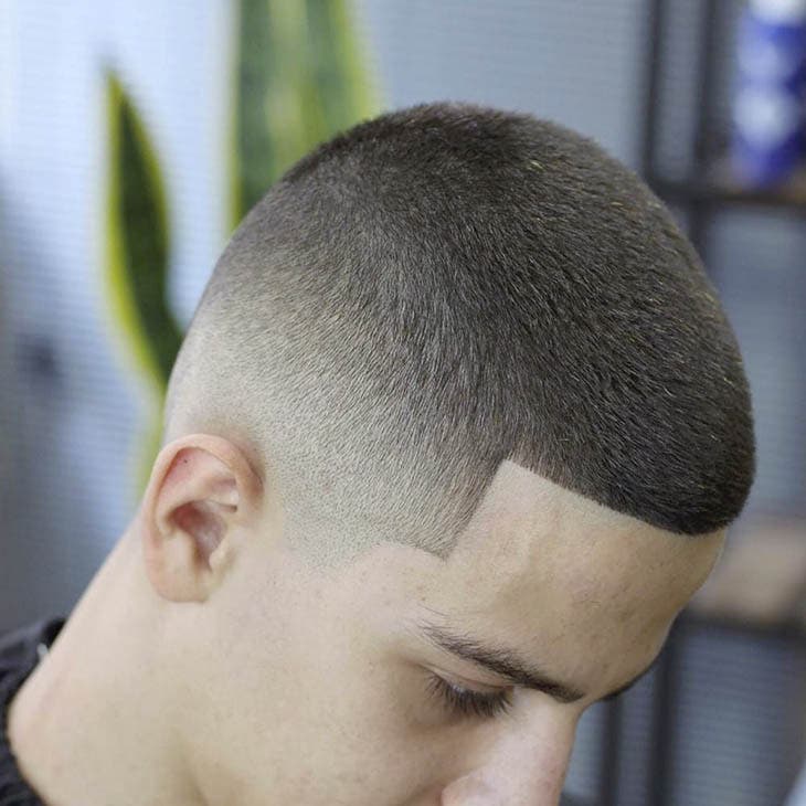 Buzz cut et taper bas Buzz cut et taper bas