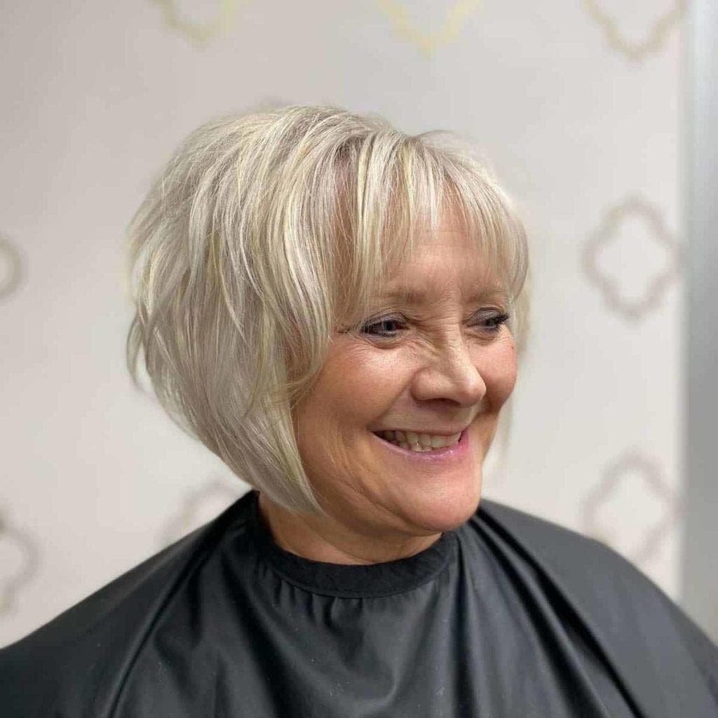  Coupes courtes pour les femmes de 60 ans : 81 idées de coiffures à la mode