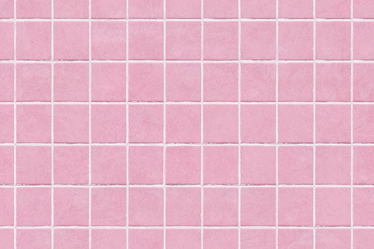 Bathroom tiles clean and with impeccable and whitewashed joints