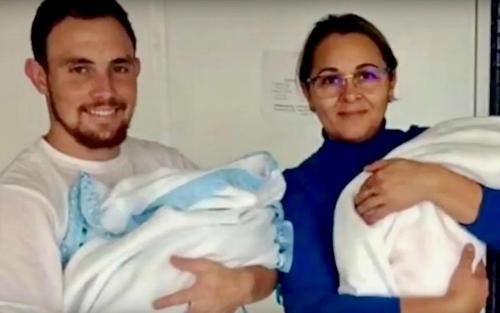 Cette femme enceinte a été maintenue en vie pendant 123 jours pour donner naissance à des jumeaux