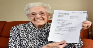mamie de 99 ans reçoit une lettre de l’hôpital l’informant qu’elle est enceinte