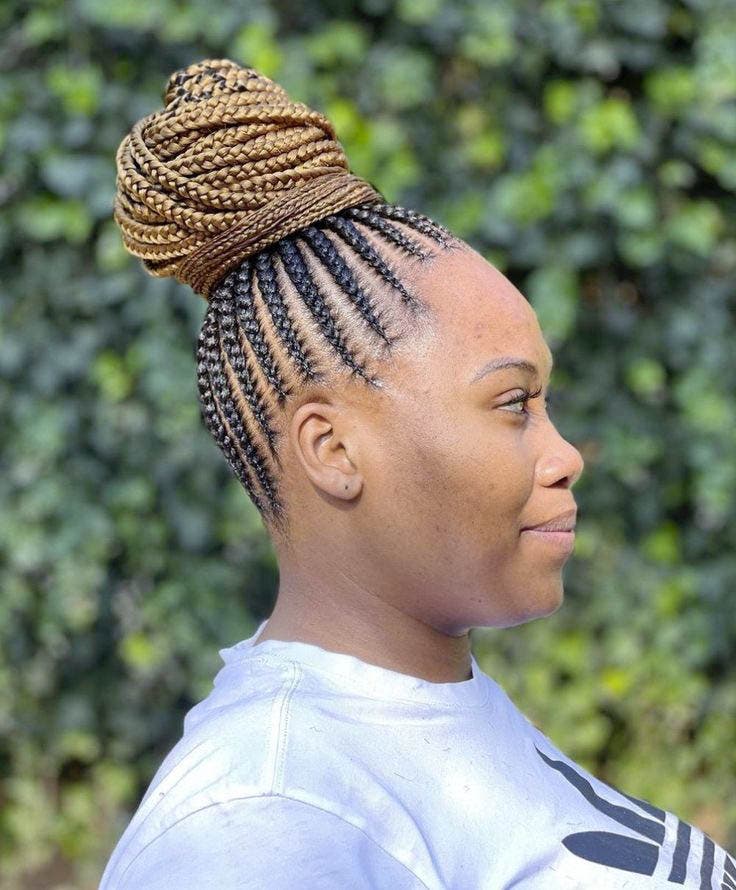 Chignon tressé-1 Chignon tressé-1