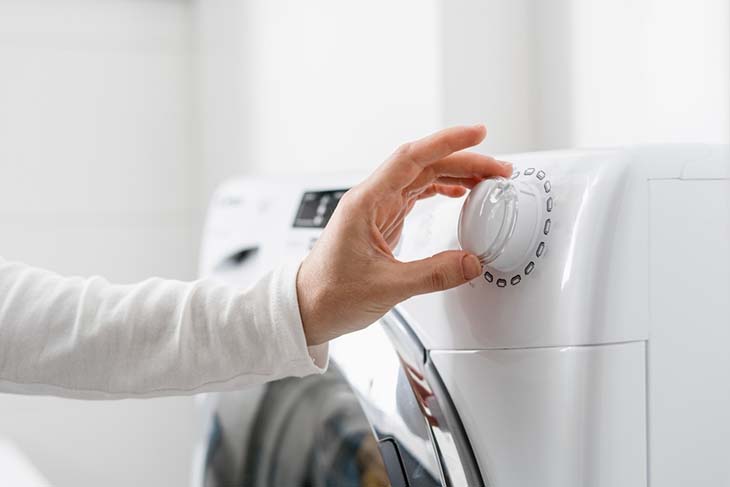 Choose the washing program of the washing machine
