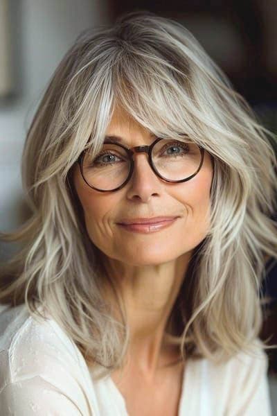 Coiffure cheveux longs avec frange Coiffure cheveux longs avec frange