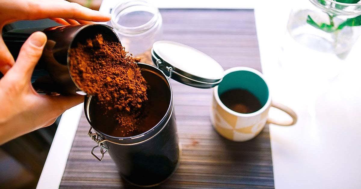 Comment faire des tâches ménagères avec du marc de café