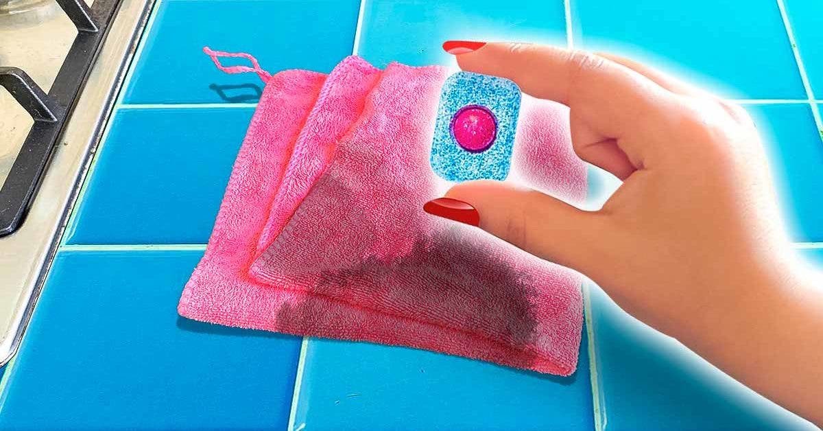 Comment nettoyer et blanchir les torchons sales avec une pastille pour lave-vaisselle001001