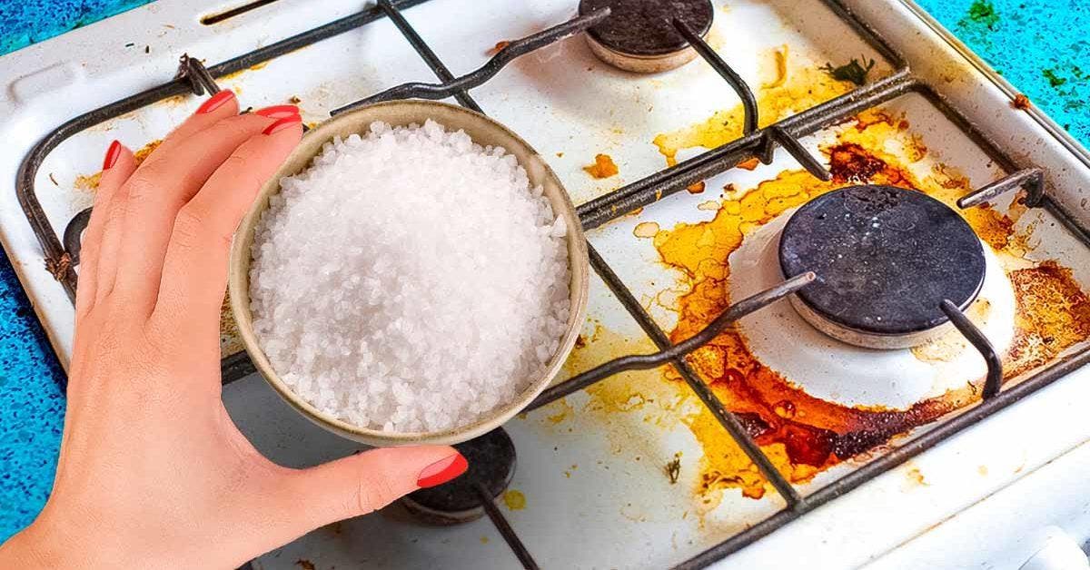 Comment nettoyer les plaques de cuisson de la cuisinière naturellement001