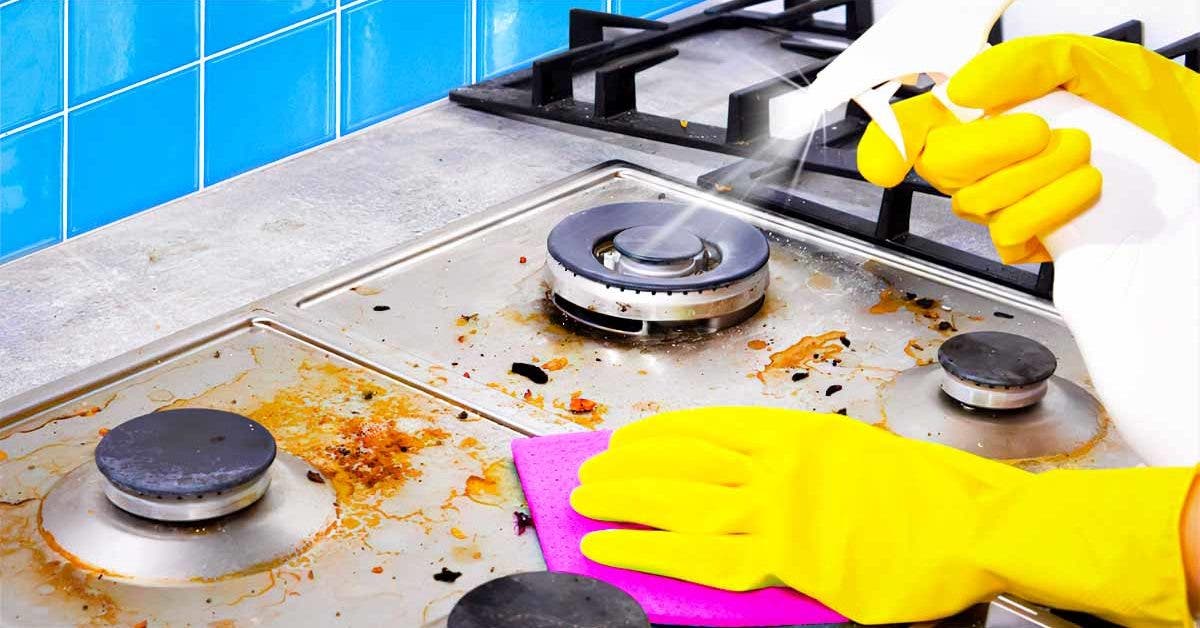 Comment nettoyer une plaque de cuisson très sale
