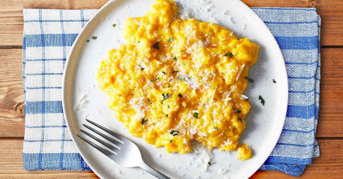 Comment obtenir une omelette onctueuse et savoureuse Astuces et conseils