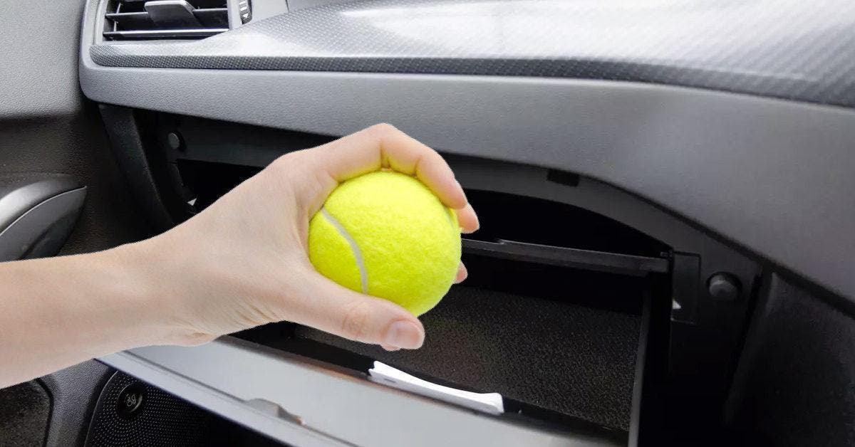 Comment utiliser une balle de tennis pour bien garer sa voiture