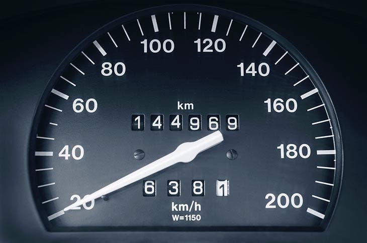 Odometer displays over 100,000 km 