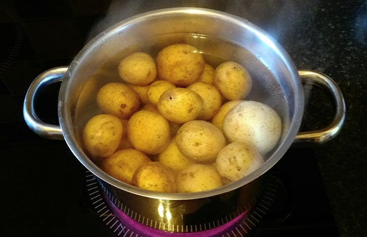 Potatoes in the pan