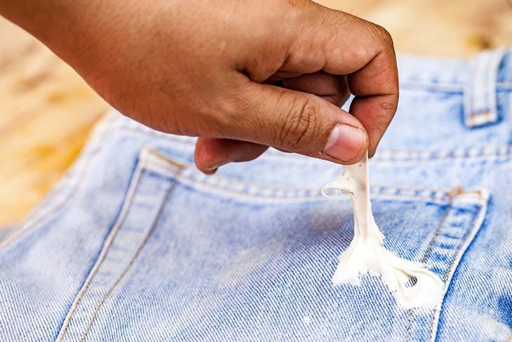 chewing gum stuck to clothes