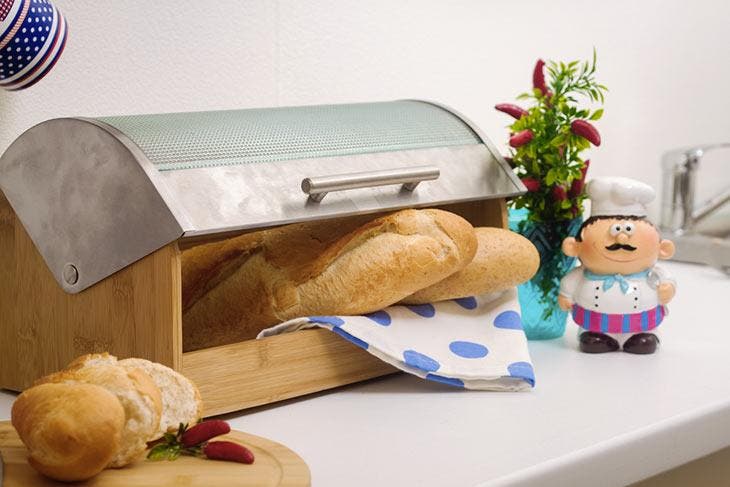 Pan en una caja de pan