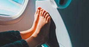 En avion faut-il garder ou retirer ses chaussures pendant le vol final