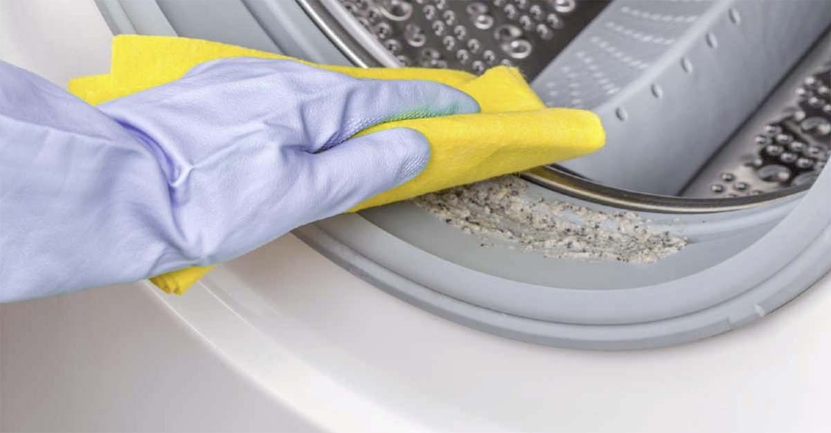 “Avoid white vinegar” An expert recommends a 1 euro product to clean the washing machine