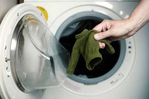 10 consigli per vestiti puliti che profumano di fresco