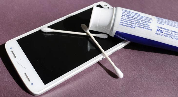 Ingrédient efficace contre les fines rayures du smartphone