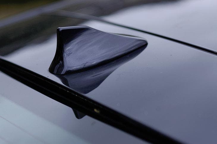 Comment améliorer le signal de l'antenne de la voiture ?