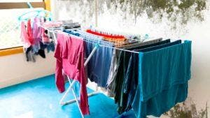 L’astuce pour sécher les vêtements à la maison et éviter l’humidité et les moisissures001