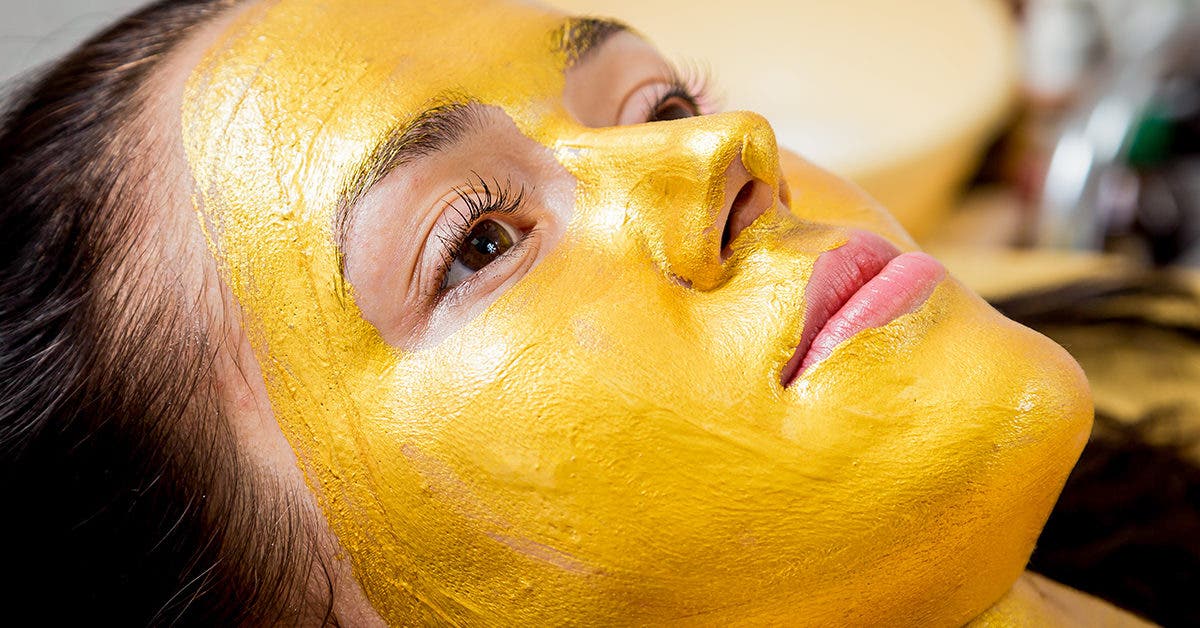 Le masque au curcuma contre les poils indésirables du visage