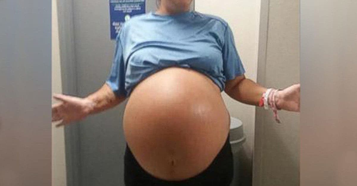 Le ventre de cette maman grandit sans arrêt - lorsqu’elle accouche, les médecins sont choqués !