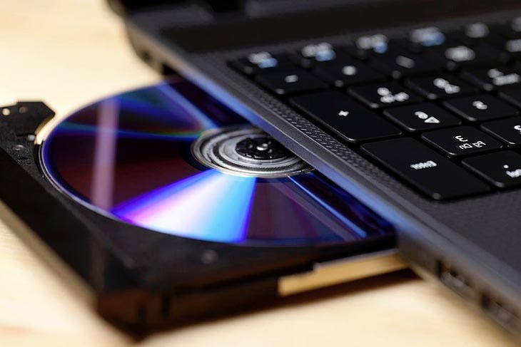 Que faire si mon ordinateur n'a pas de lecteur DVD ? – Artefact