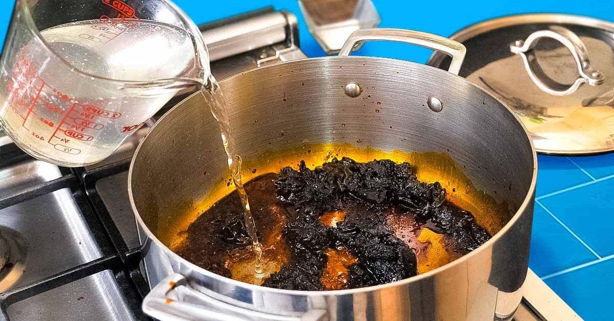 Les casseroles brûlées redeviennent propres comme au premier jour grâce à un truc simple001