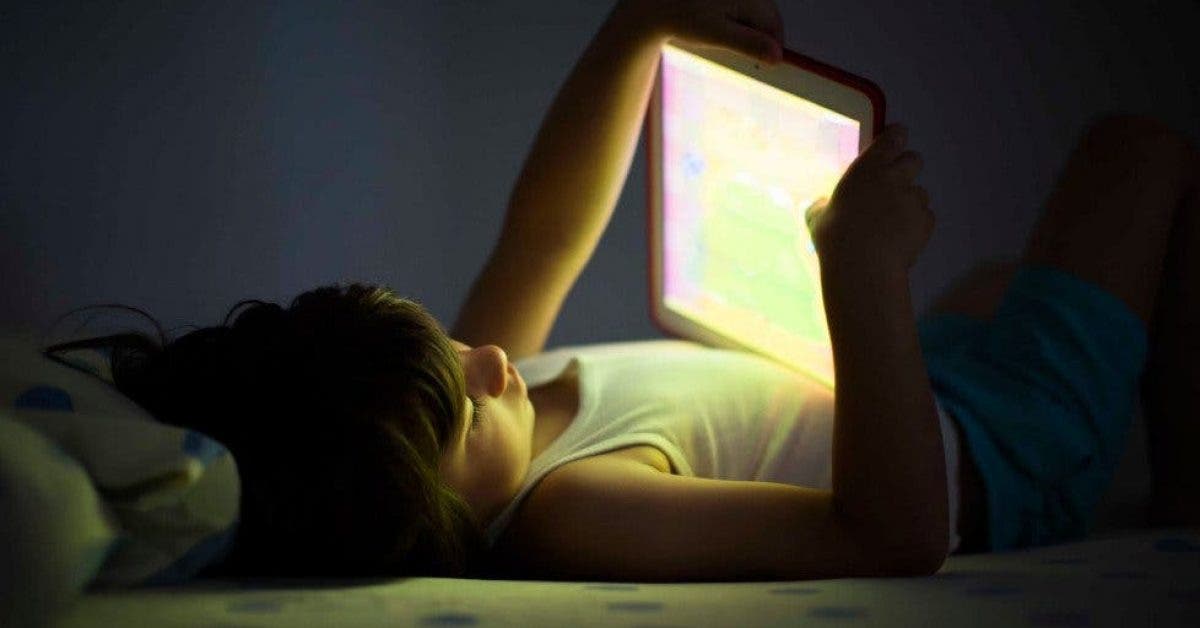 Les tablettes et smartphones sont une drogue qui détruit une génération d’enfants