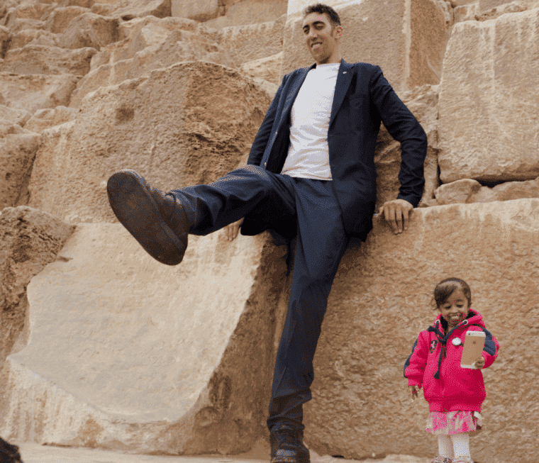 homme le plus grand et la femme la plus petite du monde