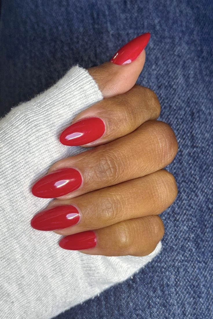Manucure brun-rouge Manucure brun-rouge