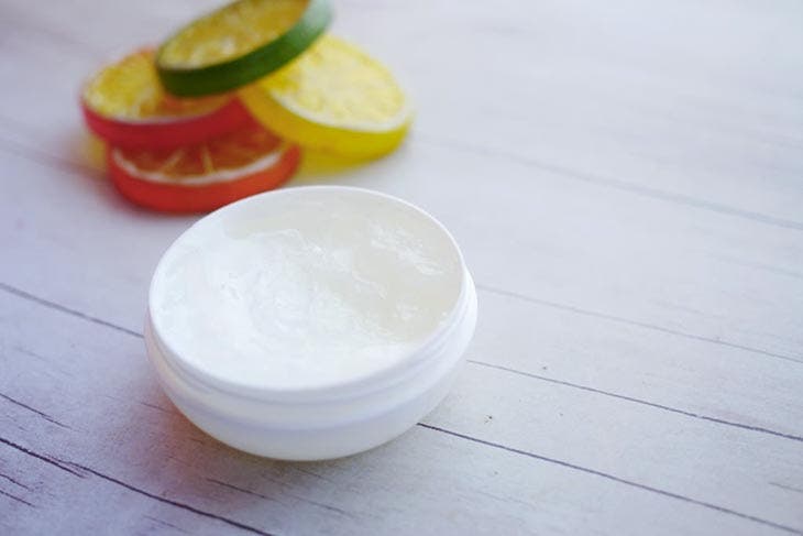 Foot mask with lemon and vaseline