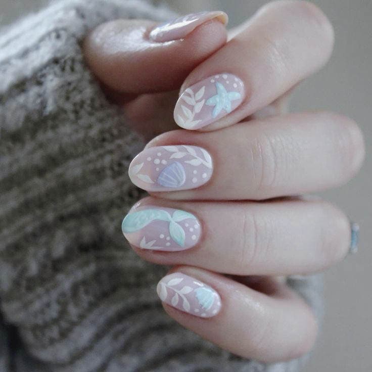 Mermaidcore ou marmaid nails Mermaidcore ou marmaid nails